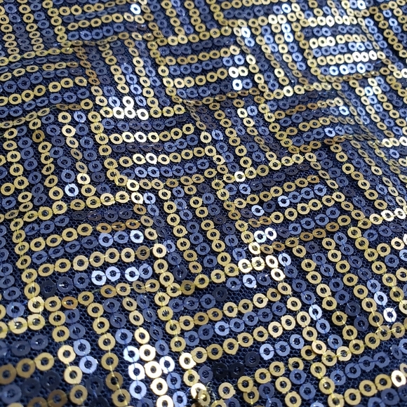 BANANA REPUBLIC Holiday Blue Gold Sequin Camisole Tank Top SZ M - Picture 5 of 7